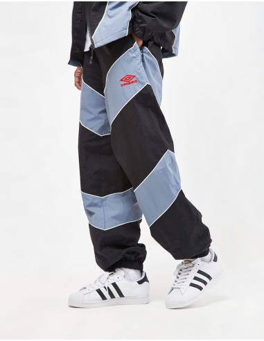 Butter Goods x Umbro Diamond Tracksuit Pants - Black/Slate brillant des détails fins