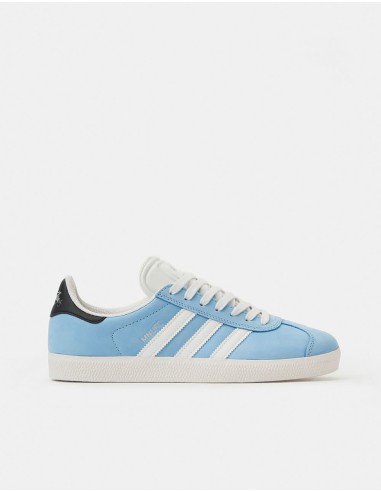 adidas x Familia x Minnesota Utd FC Gazelle Skate Shoes - Crystal White/Core Black/Better Scarlet pas cher 