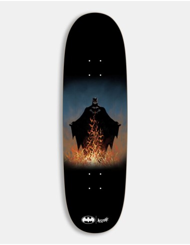 Welcome x Batman Bat Flames on Boline 2.0 Skateboard Deck - 9.5" rembourrage situé sous