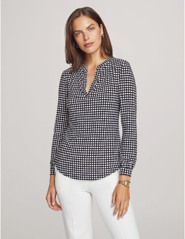 Pearly Dot Long Sleeve Split Neck Blouse de votre